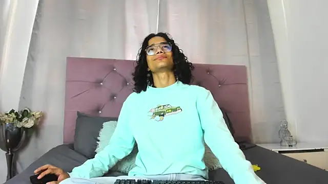 EthanBlackwoodd online show from 17, 10, 2025