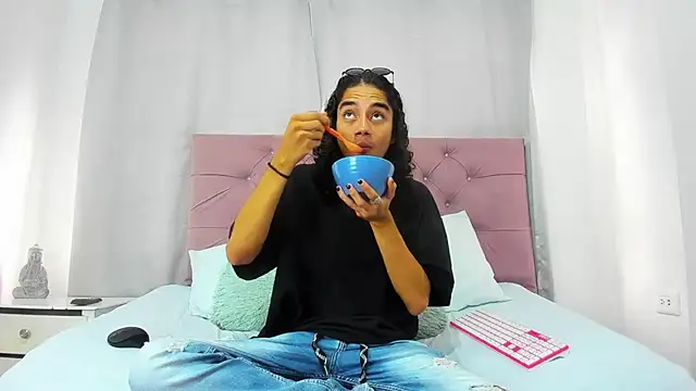 EthanBlackwoodd online show from 24, 2, 2026