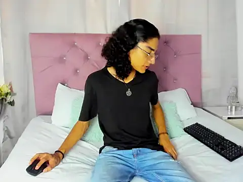 EthanBlackwoodd online show from 8, 10, 2025