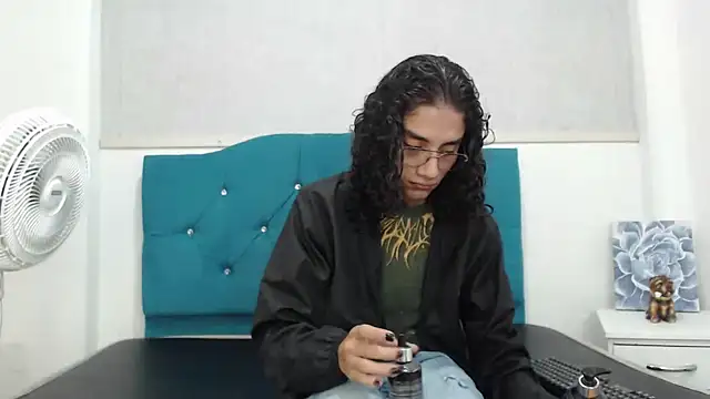 EthanBlackwoodd online show from 17, 11, 2025