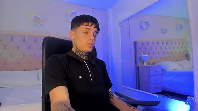 Declan-Fox online show from 19, 10, 2025