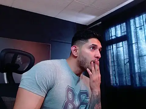 Snapshot of RichardMilleer chatting on 20, 10, 2025 RichardMilleer online show from 20, 10, 2025