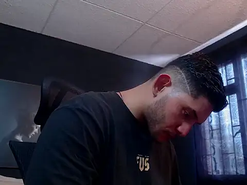 Snapshot of RichardMilleer chatting on 19, 11, 2025 RichardMilleer online show from 19, 11, 2025