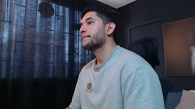 Snapshot of RichardMilleer chatting on 31, 10, 2025 RichardMilleer online show from 31, 10, 2025