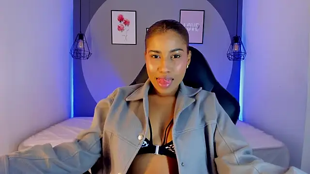 selena monroy online show from 8, 10, 2025