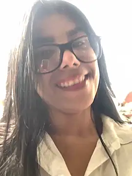 MayaScott11 online show from 6, 2, 2026