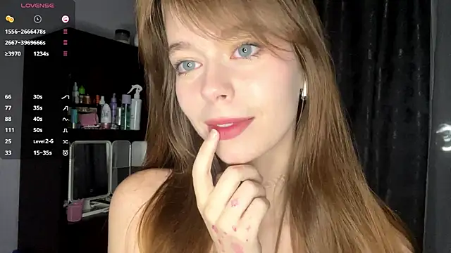 YourLittleElfie online show from 27, 9, 2025