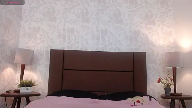 Ava Raye online show from 11, 11, 2025