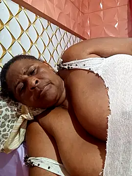 Snapshot of Rosabela04 chatting on 17, 10, 2025 Rosabela04 online show from 17, 10, 2025