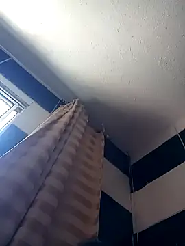 Snapshot of Rosabela04 chatting on 2, 12, 2025 Rosabela04 online show from 2, 12, 2025