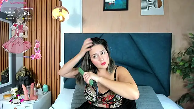 VictoriaHarriss online show from 8, 10, 2025