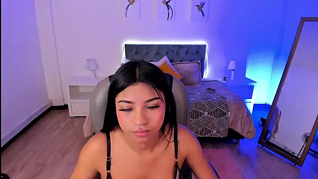 Sofia collen  online show from 30, 10, 2025