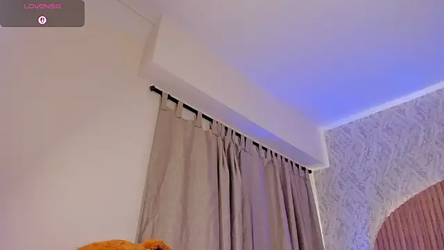 Snapshot of Sophiie_Belle chatting on 30, 9, 2025 Sophiie Belle online show from 30, 9, 2025
