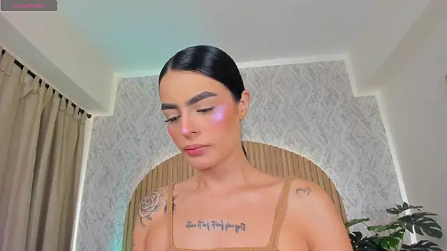 Snapshot of Sophiie_Belle chatting on 17, 9, 2025 Sophiie Belle online show from 17, 9, 2025