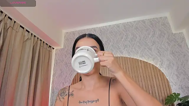 Snapshot of Sophiie_Belle chatting on 24, 9, 2025 Sophiie Belle online show from 24, 9, 2025