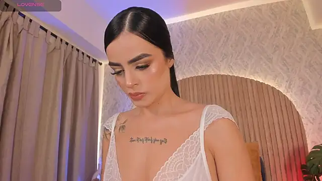 Snapshot of Sophiie_Belle chatting on 27, 9, 2025 Sophiie Belle online show from 27, 9, 2025