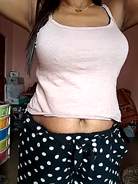 Snapshot of Bengalibeauty96 chatting on 2, 6, 2026 Bengalibeauty96 online show from 2, 6, 2026