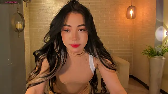 Snapshot of KatieAngelX chatting on 29, 10, 2025 KatieAngelX online show from 29, 10, 2025