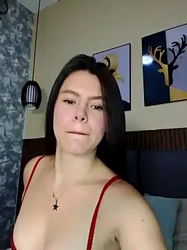 EmillyHarper  online show from 22, 9, 2025