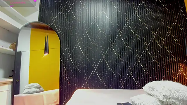 Miss Ariaa online show from 27, 11, 2025