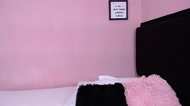 Snapshot of Lyria_Diamond chatting on 27, 9, 2025 Lyria Diamond online show from 27, 9, 2025