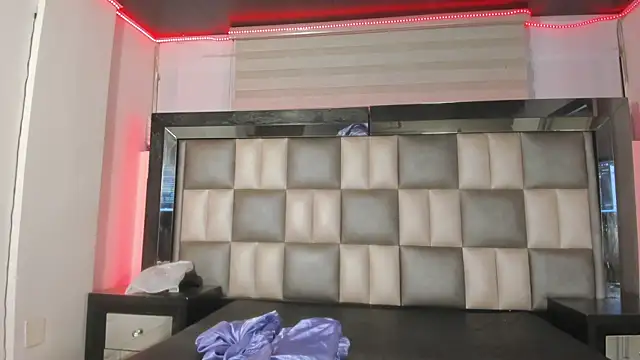 abbiecollins js online show from 11, 11, 2025