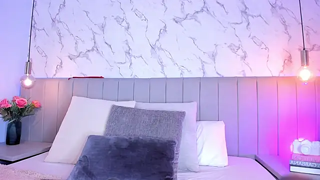 Amber Santana online show from 16, 11, 2025