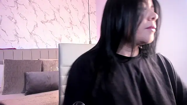 Amber Santana online show from 13, 11, 2025