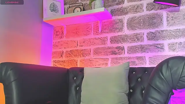 Snapshot of kevinn_blue1 chatting on 4, 11, 2025 kevinn blue1 online show from 4, 11, 2025