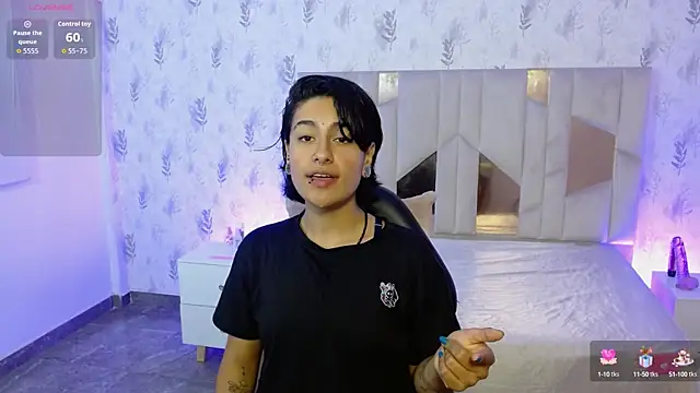 DAKOTA TAY1 online show from 28, 9, 2025