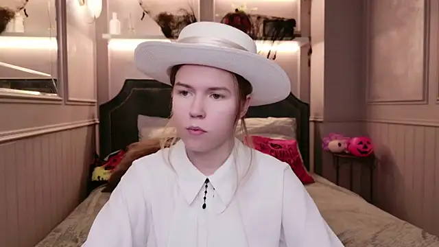 Alida Brice online show from 3, 11, 2025