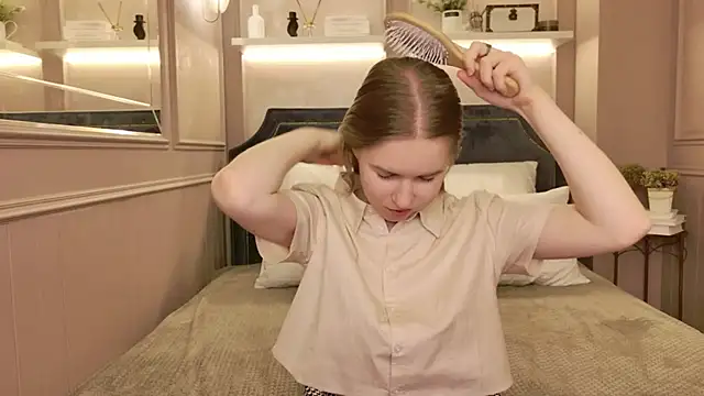 Alida Brice online show from 14, 12, 2025