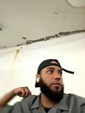 LeoPR00 online show from 9, 10, 2025