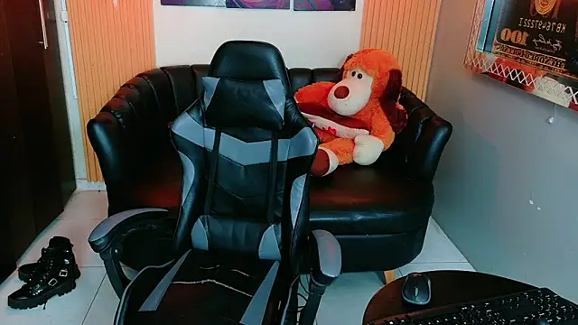 ElectrogoDdess online show from 2, 11, 2025