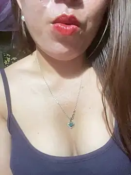 Luna-ass online show from 4, 4, 2026