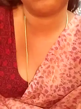Snapshot of Tamil_Kayal_kutty chatting on 15, 9, 2025 Tamil Kayal kutty online show from 15, 9, 2025