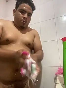 Snapshot of RangingWarranty chatting on 1, 11, 2025 RangingWarranty online show from 1, 11, 2025