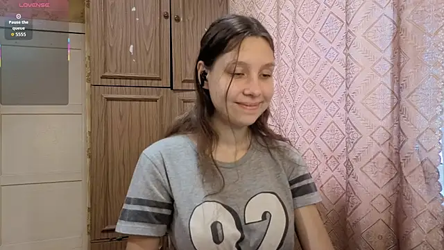 QutieDaSweet online show from 14, 11, 2025