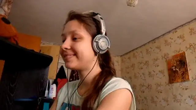 QutieDaSweet online show from 19, 9, 2025