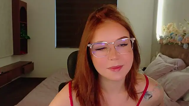 Snapshot of Lilith_Bonheur chatting on 26, 5, 2026 Lilith Bonheur online show from 26, 5, 2026