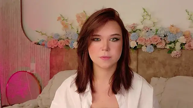 Snapshot of Lilith_Bonheur chatting on 6, 5, 2026 Lilith Bonheur online show from 6, 5, 2026