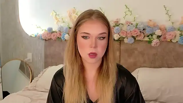 Lilith Bonheur online show from 28, 4, 2026