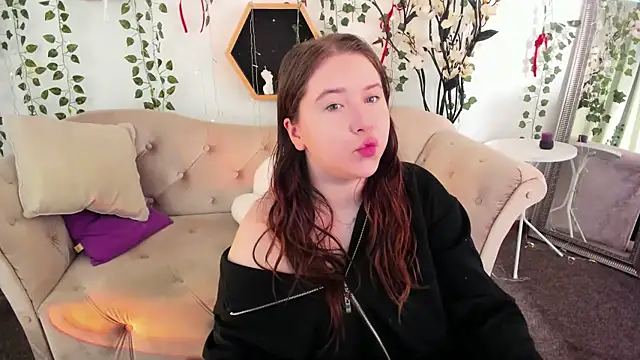 Selena Muse online show from 4, 3, 2026