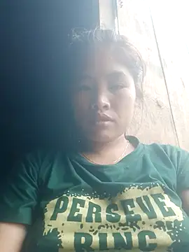 Snapshot of Luyen004 chatting on 3, 10, 2025 Luyen004 online show from 3, 10, 2025