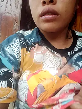 Snapshot of Luyen004 chatting on 24, 9, 2025 Luyen004 online show from 24, 9, 2025