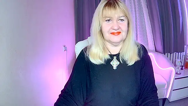 EmmaEllison online show from 15, 11, 2025