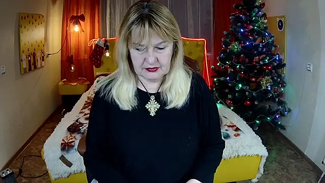 EmmaEllison online show from 2, 12, 2025