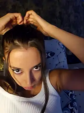 Virgin Pussy Squirt online show from 24, 9, 2025