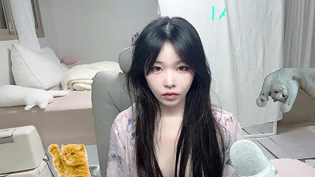 Snapshot of lengiiiii chatting on 26, 9, 2025 lengiiiii online show from 26, 9, 2025