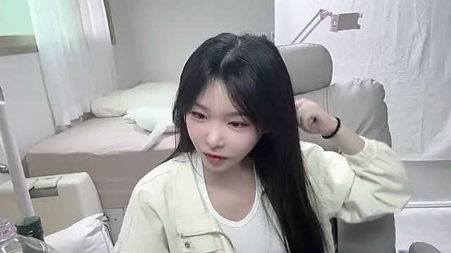 Snapshot of lengiiiii chatting on 29, 9, 2025 lengiiiii online show from 29, 9, 2025